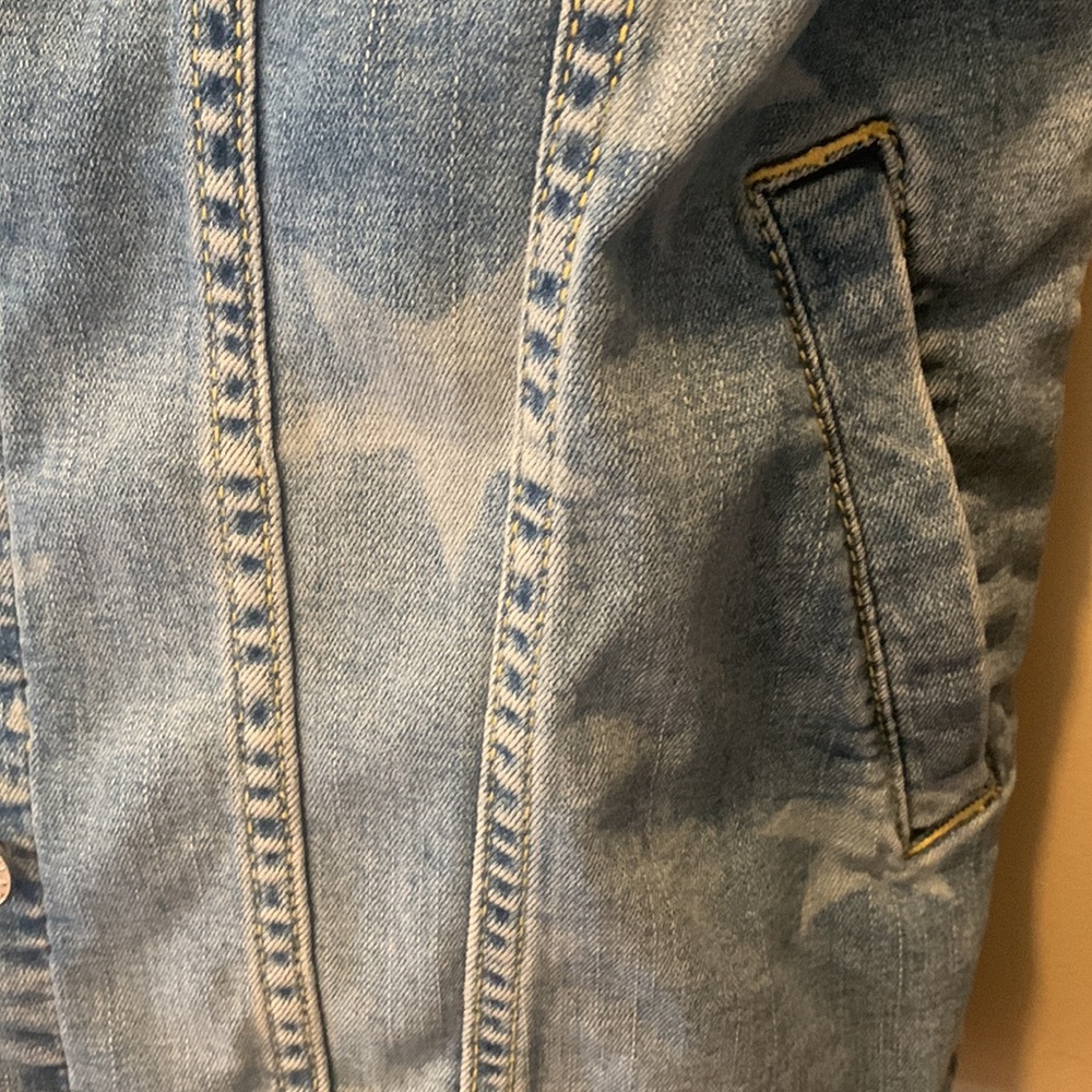 Jean Jacket - Picture 3 of 6